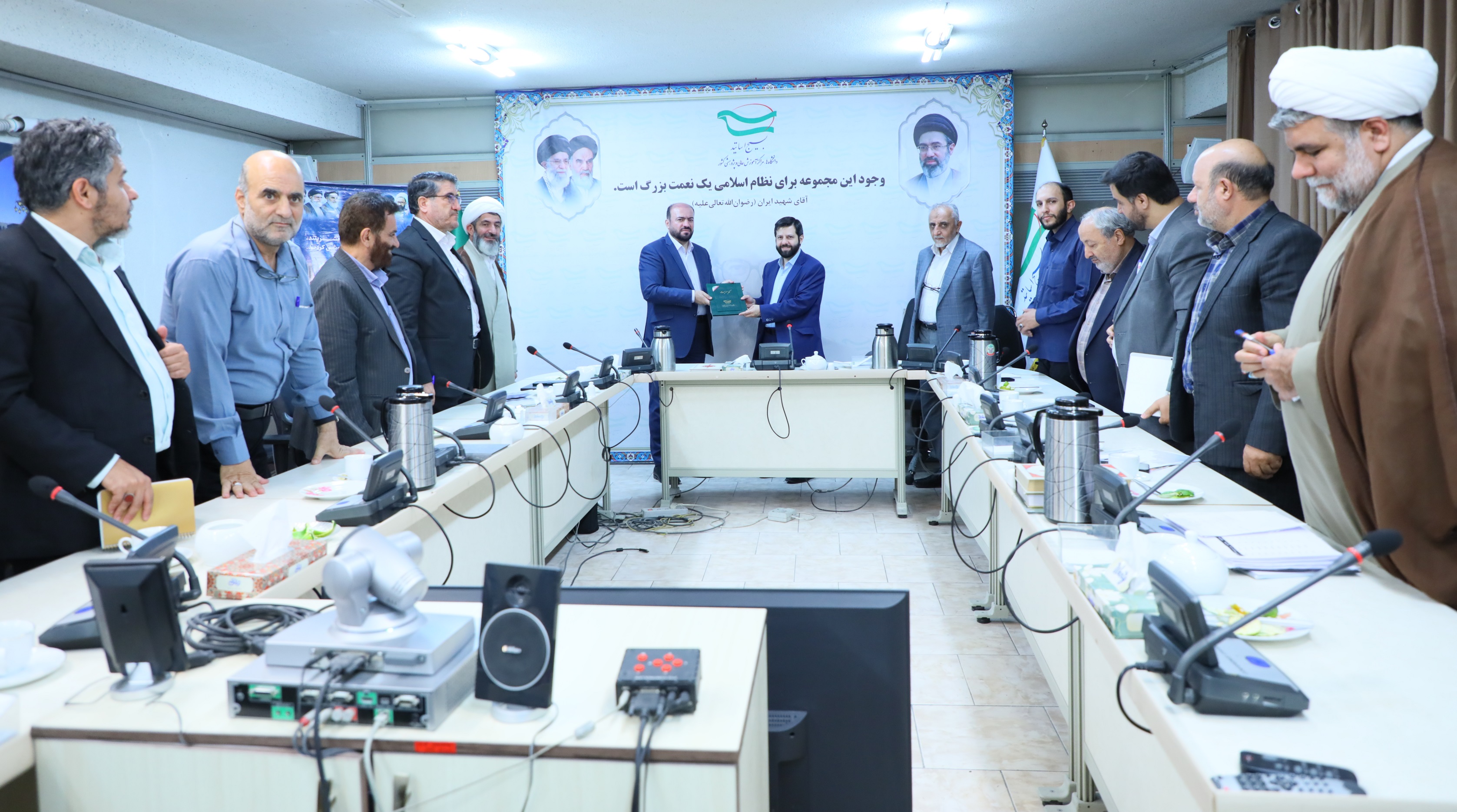 دکتر «کامران شیوندی» استاد برجسته دانشگاه علامه طباطبایی به عنوان سرپرست معاونت علمی پژوهشی سازمان بسیج اساتید کشور منصوب شد