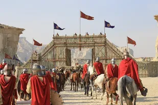 بازدید نایب رئیس کمیسیون فرهنگی مجلس و فرماندار شاهرود از پروژه تاریخی سلمان فارسی+فیلم