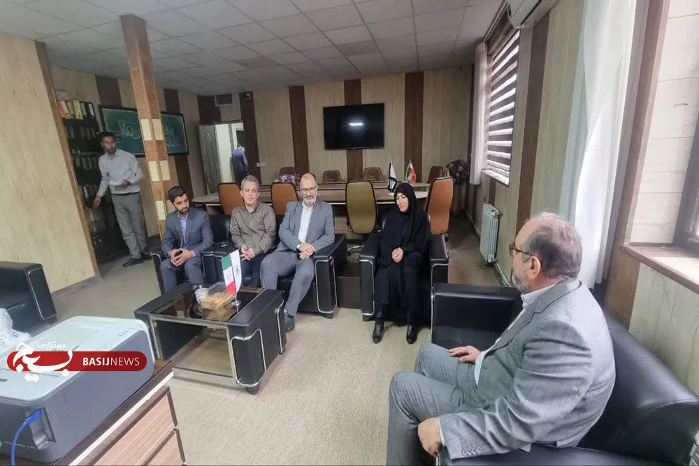 میز خدمت دستگاه‌ها خط مقدم پاسخگویی به مردم است