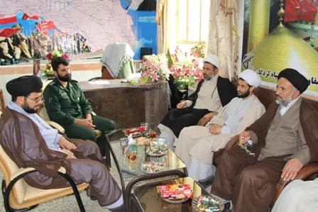 دیدار اساتید حوزه علمیه لردگان با کارکنان سپاه ناحیه لردگان