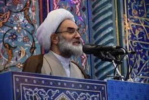 عزت در دیپلماسی، دوری جستن از التماس است