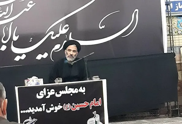 تبعیت از ولی فقیه مهم‌ترین درس عاشورا است