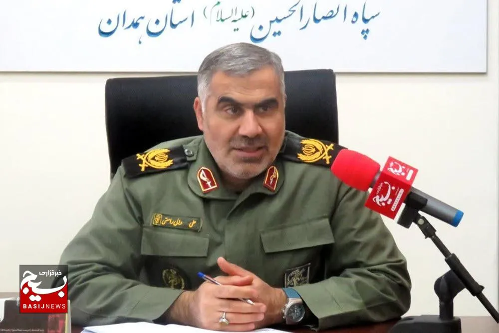 مقاومت آگاهانه و ولایی، رمز ماندگاری نظام اسلامی در برابر جنگ ترکیبی دشمن