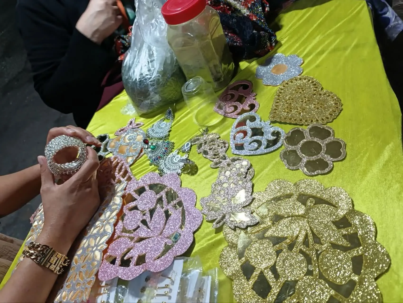 کار آفرینی بانوان امیدیه ای