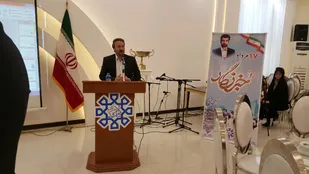 نقش خبرنگاران همسان نقش معلمان تاریخ است