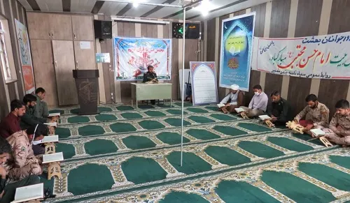 محفل انس با قرآن كريم در روز ميلاد امام حسن مجتبی(ع) در سپاه بندرخمیر