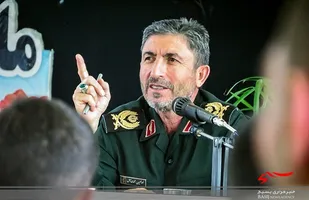 نباید به دشمنان اجازه سوء استفاده داد