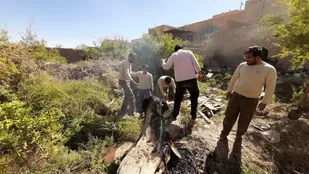 آماده سازی بخش آسیب دیده منزل مددجوی کمیته امداد میبدی توسط گروه جهادی