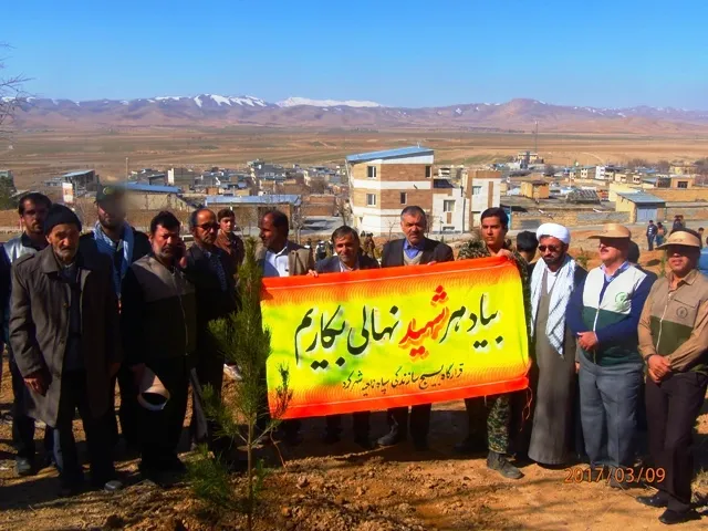 درختکاری به یاد شهدا در اشکفتک