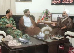 بسیج هویت دینی و انقلابی خود را از عاشورا گرفته است