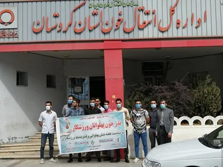 اهدای خون توسط ورزشکاران بسیجی به مناسبت سالروز آزادی خرمشهر