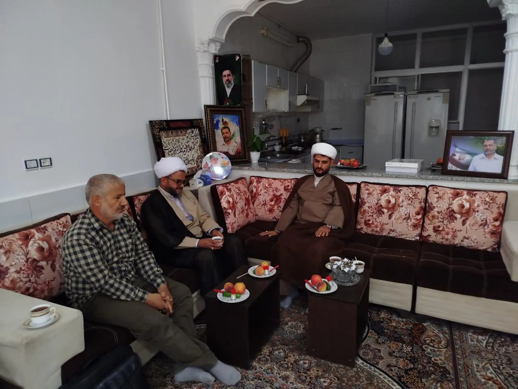 دیدار با خانواده شهید 