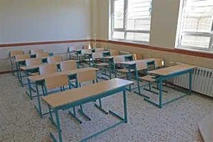 دانش آموزان روستای گذرکجین در انتظار دایر شدن مدرسه