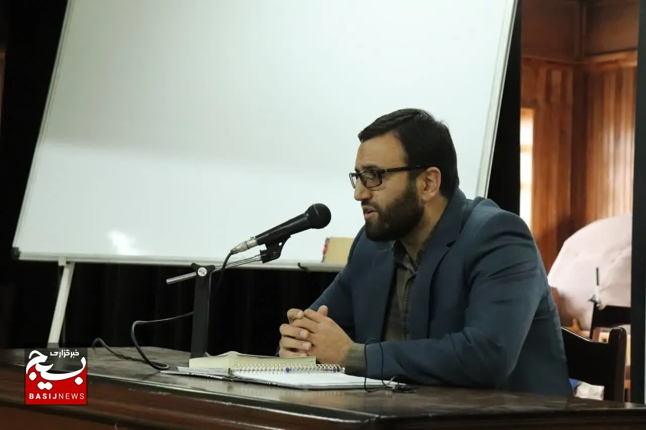 اعزام ۲۰۰ نفر از دانشجویان استان مرکزی به مناطق عملیاتی غرب کشور