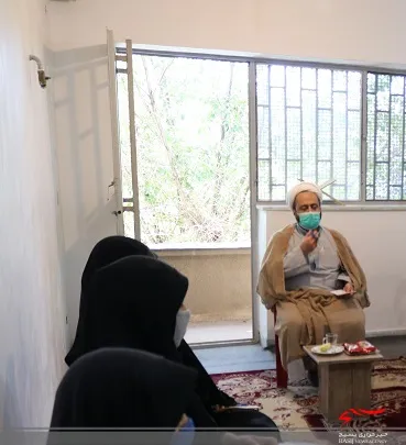 نگاه انقلابی و تربیت نسلی با روحیه جهادی باید هدف حوزه های بسیج باشد
