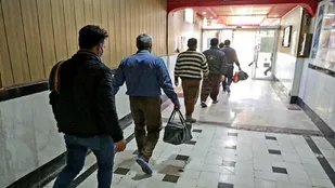 ۲۸ نفر از محکومان واجد شرایط زندان حمیدیه مشمول ارفاق&zwnj;های قانونی شدند