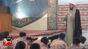 آدمی در زیر زبان خویش پنهان است