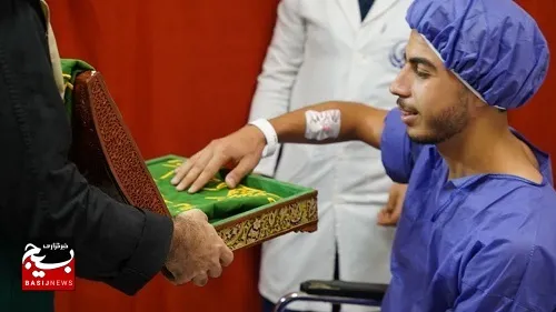 خادم یاران رضوی از بیماران بیمارستان قائم بوشهر عیادت کردند.