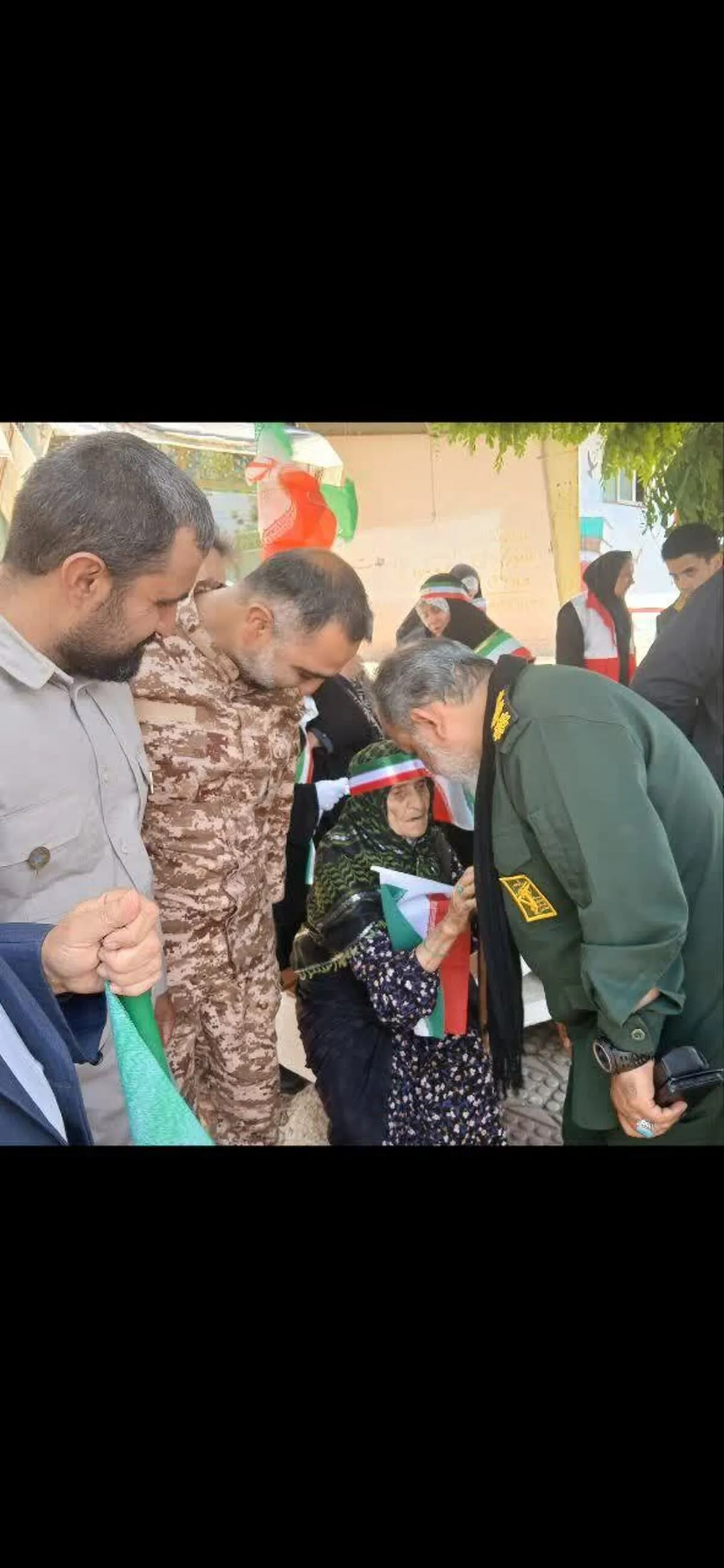 حضور خانواده‌ها در صحنه، نشانه بصیرت و آمادگی برای پاسداری از ارزش‌هاست