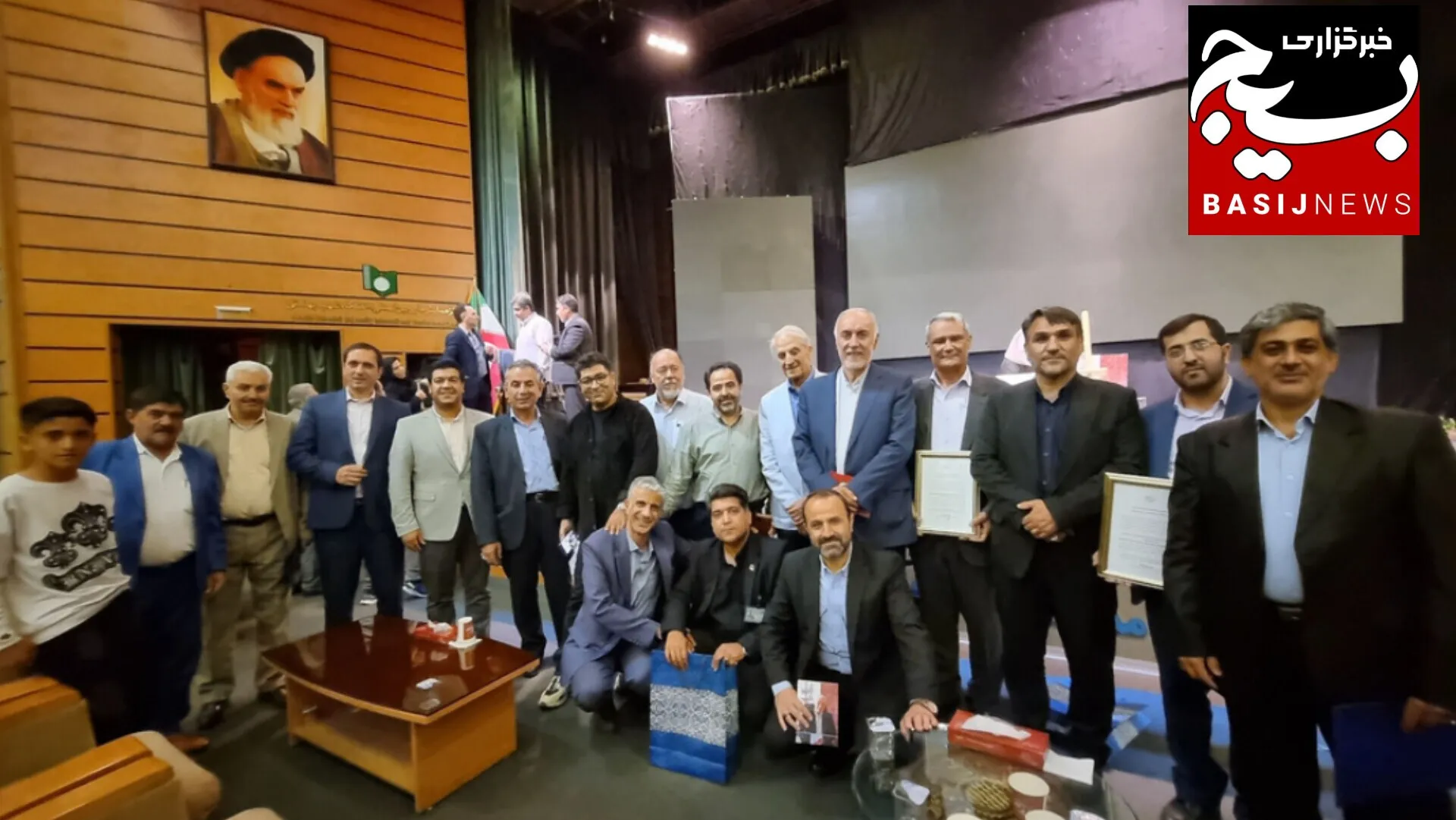 کسب رتبه نخست مجمع خیرین مدرسه‌ساز ملارد در بین مجامع خیرین مدرسه ساز استان تهران