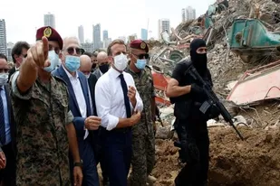آقای ماکرون شما و امثال شما عامل بحران لبنان هستید