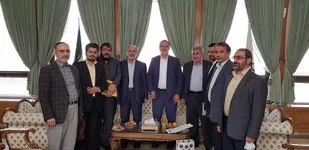 اعضای شورای مرکزی نهضت استادی بسیج با شهردار بسیجی تهران دیدار کردند