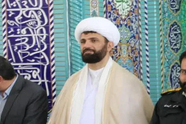 اخلاق اساس جامعه پویا و بالنده است