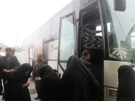 اعزام 50 نفر از خانواده‌های شهدا به مشهد مقدس