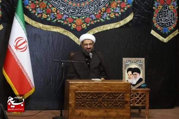 مزار آیت الله طه‌محمدی در باغ بهشت همدان سبب هویت بخشی در منطقه است