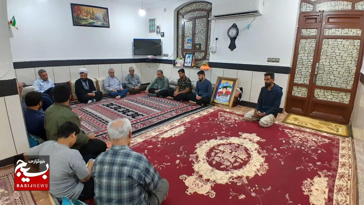 تکریم خانواده شهدا موجب تقویت فرهنگ ایثار در جامعه می شود