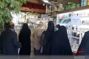 بازدید بازرسان بهداشت ملایر از داروخانه&zwnj;ها و مطب پزشکان
