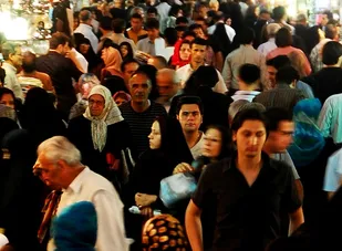 نهادهای فرهنگی مبارزه با فسق و فجور را در اولویت قرار دهند