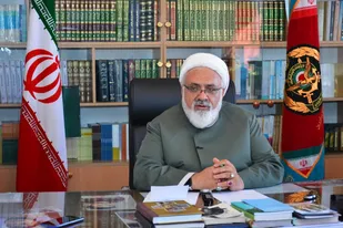پیروزی انقلاب شکوهمند اسلامی هیمنه پوشالی آمریکایی&zwnj;ها را در هم شکست