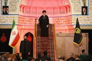 بصیرت و اخلاص، دو شرط اساسی در مواجهه با دشمن است