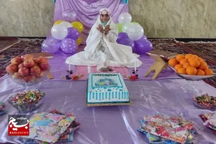 جشن تکلیف ۲۰ نفر از دختران بسیجی پایگاه زینب کبری (س) روستای سیمین بهار
