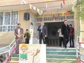 دانش‌آموزان قنوات روز پرستار را گرامی داشتند