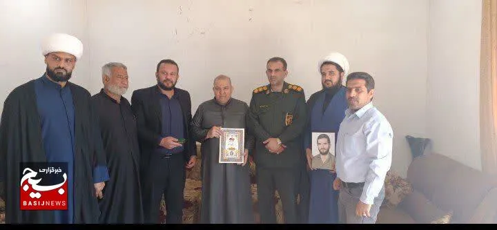 دیدار فرمانده ناحیه مقاومت بسیج شهرستان کارون باخانواده شهیدسرتیپ پاسدار محمدعلی جعفری
