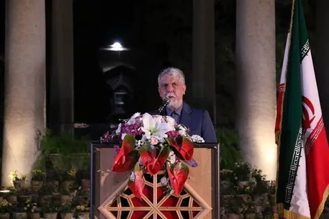 از «رندی» تا «نغمه‌پردازی»/ بازخوانی نوآوری‌های زبانی حافظ در کلام وزیر فرهنگ