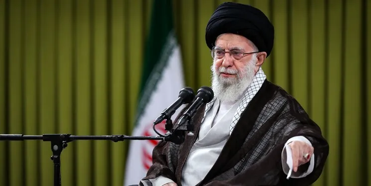 اساتید بسیجی در همه زمینه‌ها پیشران باشند