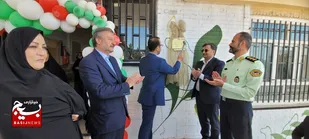 آیین نمادین نواختن زنگ " سپاس معلم " در دبیرستان نجابت شاهرود+ تصاویر
