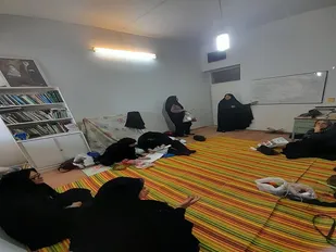 برگزاری کلاس برای توجیه برنامه&zwnj;های محیا در هفته رزمایش فاطمی در پایگاه عصمتیه