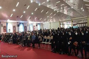 یادواره بانوان شهیده شهرستان نهاوند برگزار شد