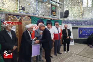آیین تجلیل از پزشکان افتخاری در آستان مقدس شاهزاده محمدعلی (ع) نهاوند