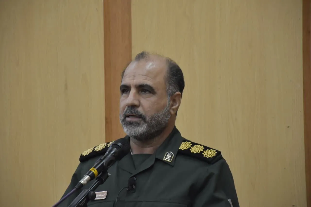 دفاع مقدس تابلوی عظیمی از زیبایی‌ها است