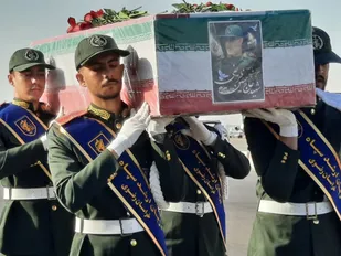 پیکر سردار شهید ظریفی در مشهد مورد استقبال قرار گرفت