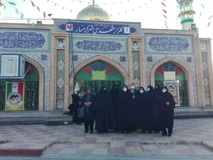 تجدید بیعت بانوان بسیجی پایگاه مبارکه با شهدای گرمسار