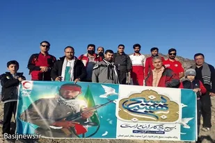کوه پیمایی بسیجیان در زاهدان