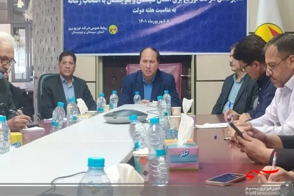 در سال ۱۴۰۳ حدود  ۲ هزار کیلومتر شبکه برق در استان به کابل خود نگهدار مجهز شود