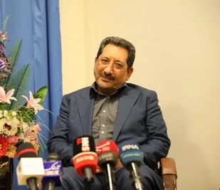 وزیر صمت: سهم اندک ایلام از اقتصاد کشور با توسعه گذرگاه&zwnj;های مرزی جبران می&zwnj;شود