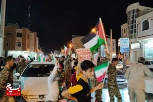 جشن مردم شهر خورموج بمناسبت پیروزی مقاومت فلسطین